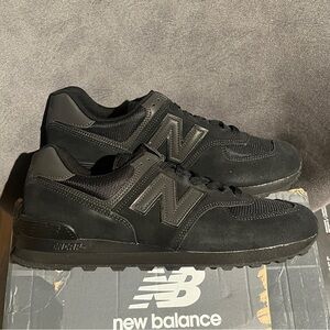 New Balance Men’s Sneakers 574 Black Size 11 US